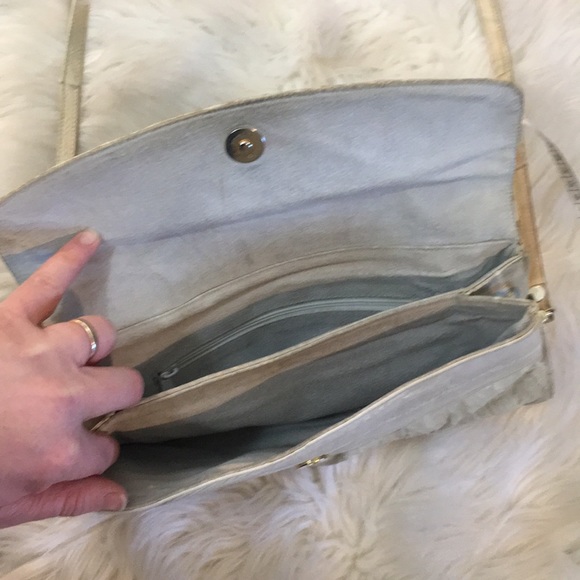 Eelskin of white shoulder bag, ostrich interior - Picture 6 of 7